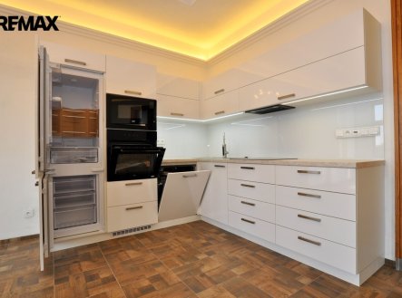 Pronájem bytu, 2+kk, 65 m²