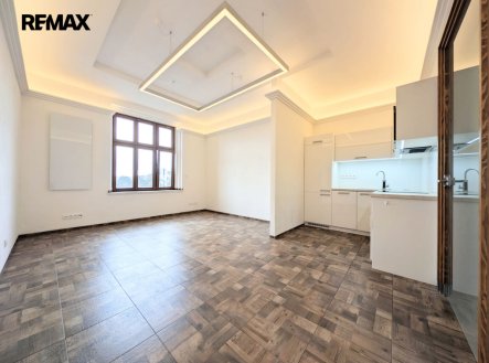 Pronájem bytu, 2+kk, 66 m²
