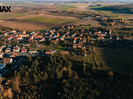 Prodej pozemku pro bydlení, 1 892 m²