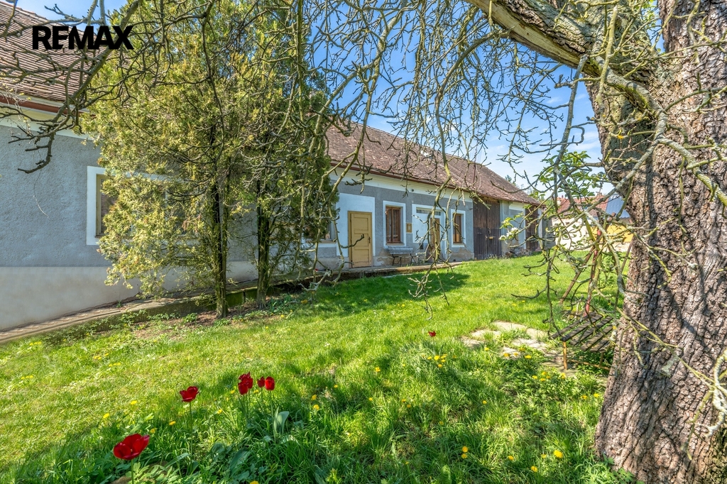 f37b8308-hdr.jpg