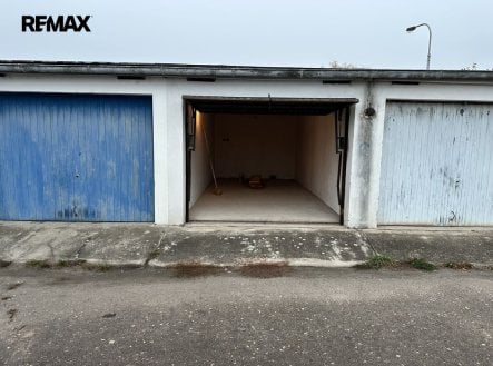 img-9138.jpeg | Pronájem - malý objekt/garáž