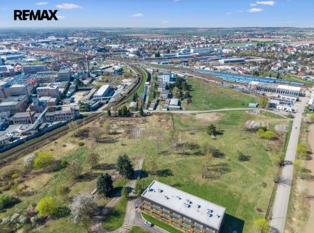 Prodej pozemku pro komerční výstavbu, 7 896 m²