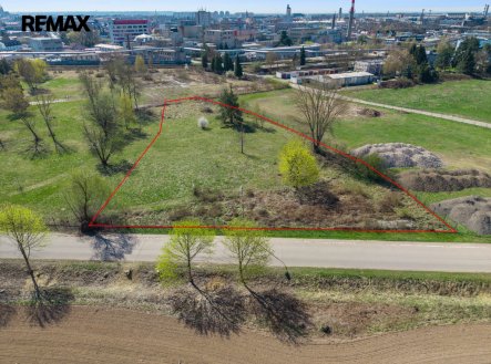 Prodej pozemku pro komerční výstavbu, 7 896 m²
