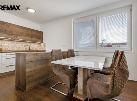 Prodej bytu, 4+kk, 107 m²