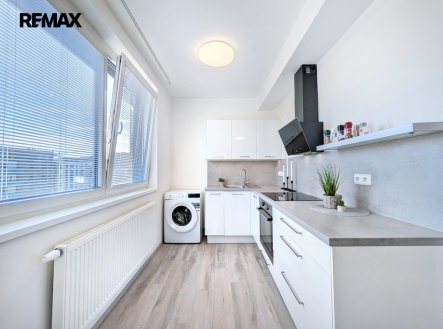 Pronájem bytu, 2+kk, 62 m²
