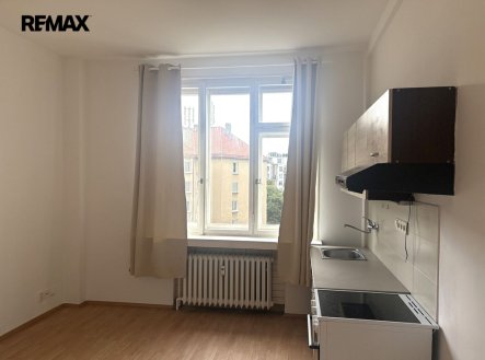 Pronájem bytu, 1+kk, 26 m²