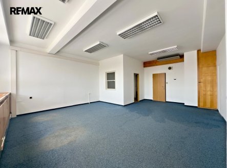 Pronájem kanceláře, 37 m²