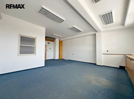 Pronájem kanceláře, 37 m²