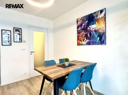 Pronájem bytu, 3+kk, 70 m²