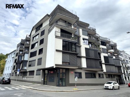 Pronájem bytu, 3+kk, 70 m²