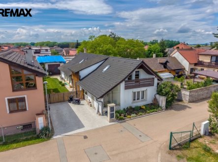 Pronájem bytu, 4+kk, 110 m²