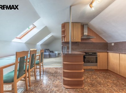 Pronájem bytu, 4+kk, 110 m²