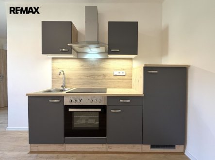 Pronájem bytu, 1+kk, 30 m²