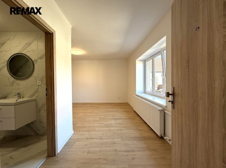 Pronájem bytu, 1+kk, 30 m²