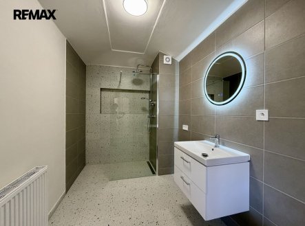 Pronájem bytu, 1+1, 42 m²