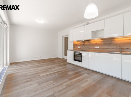Pronájem bytu, 2+kk, 63 m²