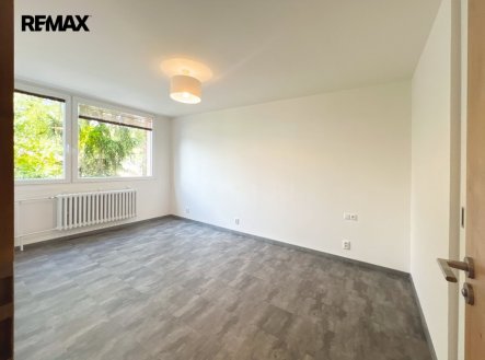 Pronájem bytu, 3+kk, 90 m²