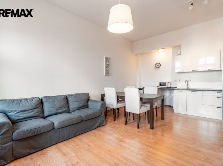 Pronájem bytu, 3+kk, 65 m²