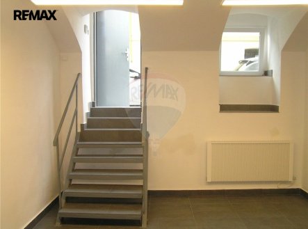 Pronájem obchodní prostory, 46 m²