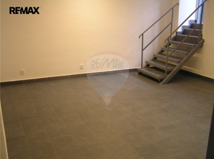 Pronájem obchodní prostory, 46 m²