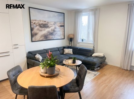 Pronájem bytu, 2+kk, 49 m²