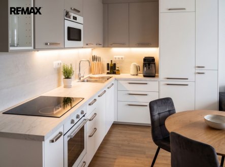 Pronájem bytu, 2+kk, 49 m²