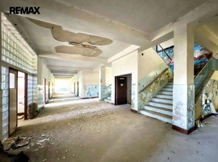 Prodej nájemního domu, 4 000 m²
