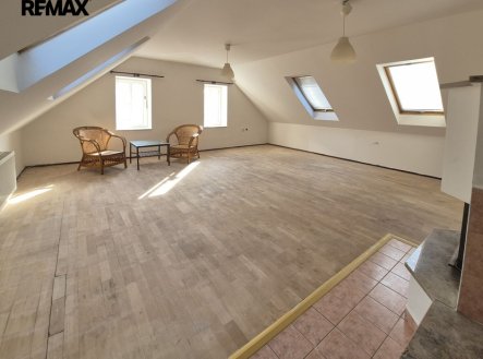 Pronájem bytu, 5+1, 152 m²