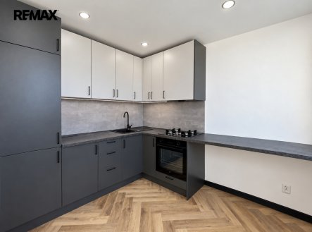 Pronájem bytu, 3+kk, 56 m²