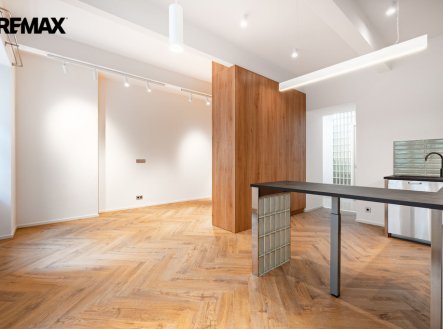 Pronájem bytu, 1+kk, 45 m²