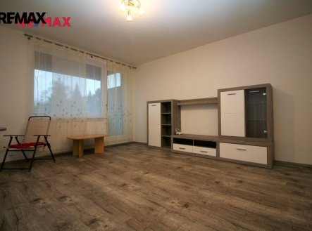 Pronájem bytu, 1+kk, 38 m²