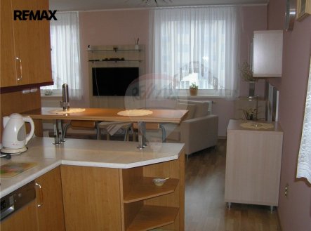 Pronájem bytu, 3+1, 105 m²