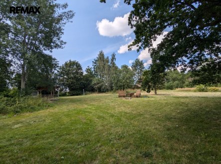 Prodej pozemku pro bydlení, 1 306 m²