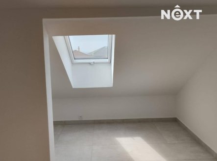 Pronájem bytu, 1+kk, 27 m²