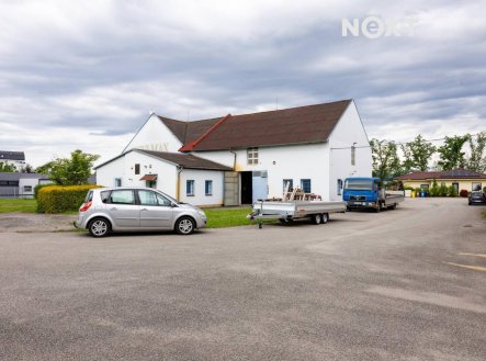 Pronájem komerčního objektu, výroba, 400 m²