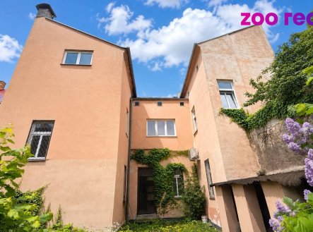 Prodej komerčního objektu, obchodní centrum, 320 m²