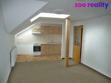 Pronájem bytu, 4+kk, 93 m²