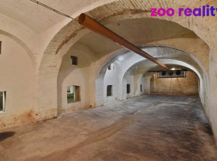 Prodej komerčního objektu, sklad, 657 m²