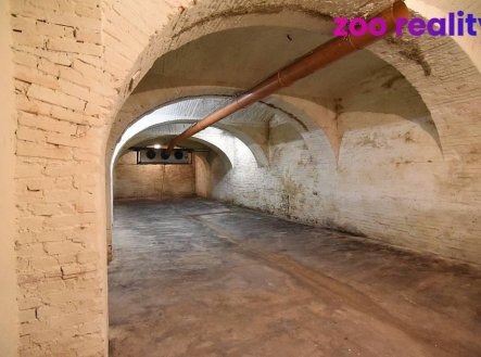 Prodej komerčního objektu, sklad, 657 m²