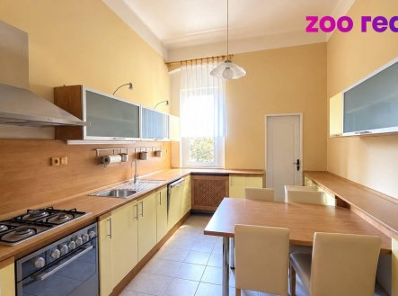 Pronájem bytu, 3+1, 168 m²