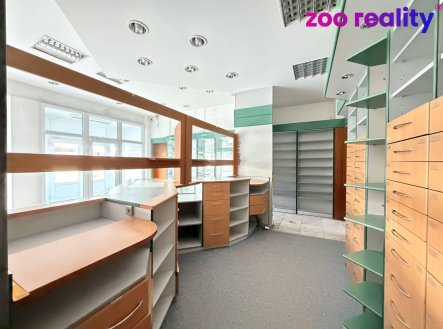 Pronájem komerčního objektu, obchodní centrum, 387 m²