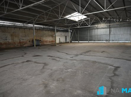 Pronájem komerčního objektu, sklad, 970 m²