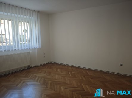 Pronájem bytu, 3+1, 77 m²