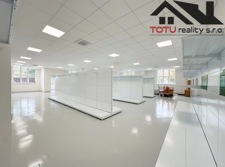 Pronájem obchodní prostory, 404 m²