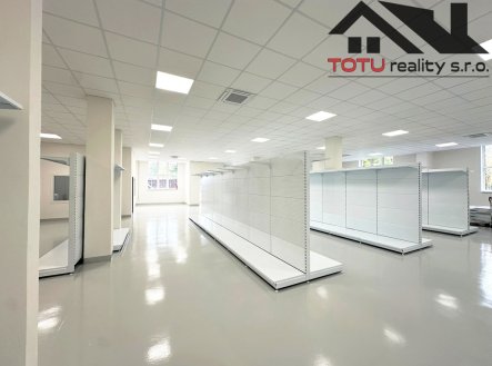 Pronájem obchodní prostory, 404 m²