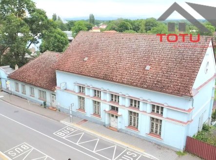 Prodej obchodní prostory, 1 100 m²