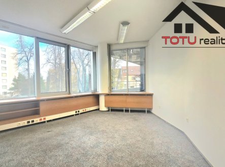 Pronájem kanceláře, 17 m²
