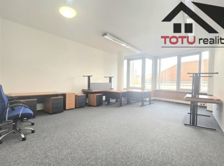 Pronájem kanceláře, 38 m²