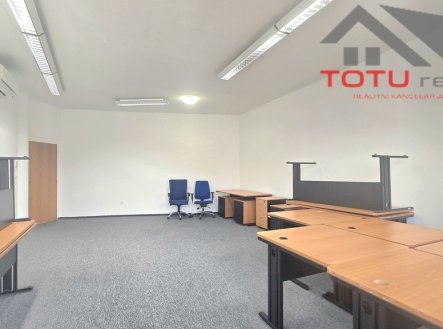 Pronájem kanceláře, 38 m²