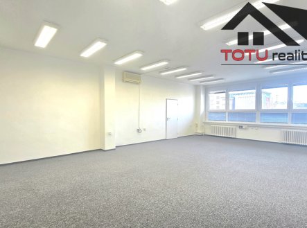 Pronájem kanceláře, 61 m²